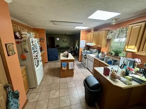 Kitchen - 866 Lakeshore, Gladwin, MI 48624 photo 5 of 5