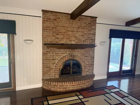 Living - 47168 Blueridge, Macomb, MI 48044 photo 2 of 2