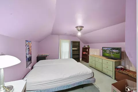 Bedroom - 437 Monroe, Carleton, MI 48117 photo 2 of 4