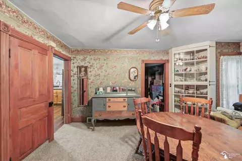 Dining - 437 Monroe, Carleton, MI 48117 photo 1 of 2