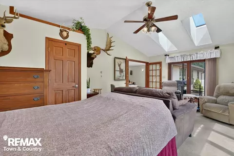 Bedroom - 1070 N Morrish, Flint, MI 48532 photo 3 of 8