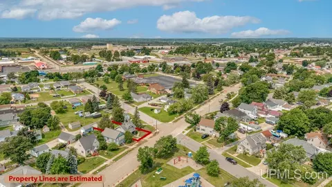 View/Area - 917 Washington, Escanaba, MI 49829 photo 2 of 6