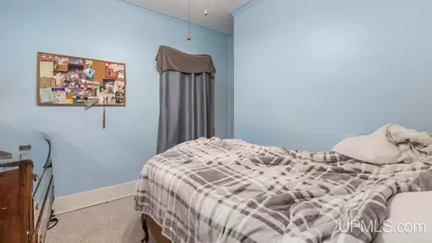 Bedroom - 917 Washington, Escanaba, MI 49829 photo 1 of 1
