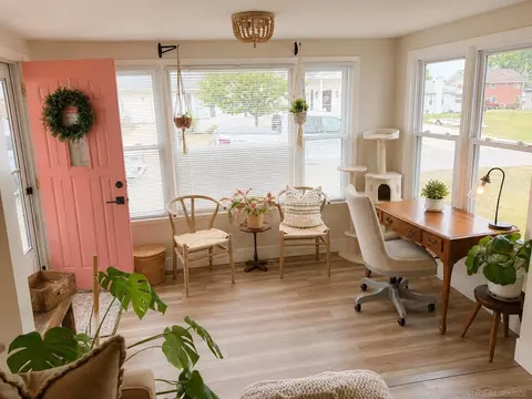 Entry Way - 111 Oak St, Brooklyn, MI 49230 photo 1 of 1