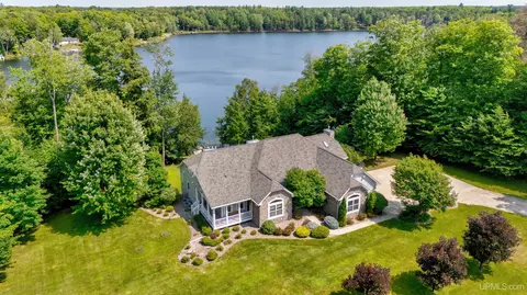7760 W Dodge Lk, Manistique, MI 49854