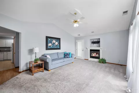 Living - 2412 Sutton, Temperance, MI 48182 photo 2 of 5
