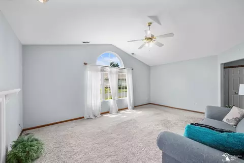 Living - 2412 Sutton, Temperance, MI 48182 photo 5 of 5