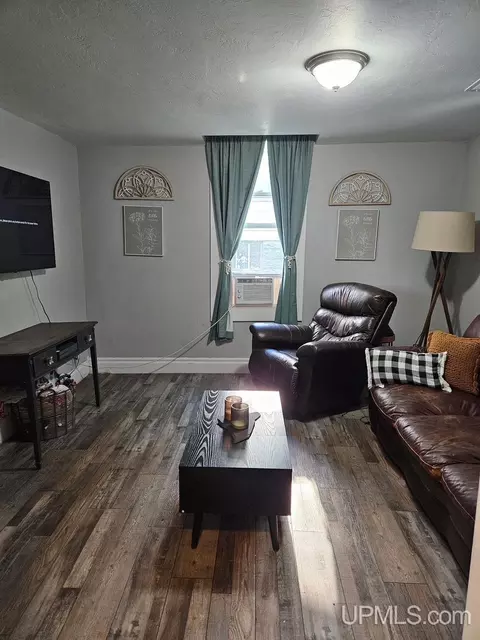 Living - 624 E B, Iron Mountain, MI 49801 photo 2 of 2