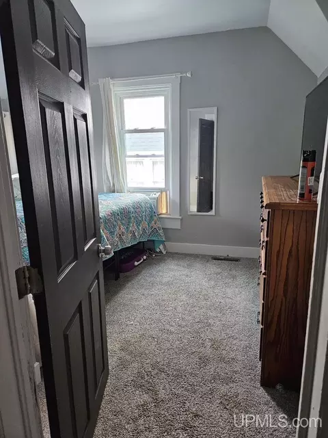 Other - 624 E B, Iron Mountain, MI 49801 photo 2 of 4