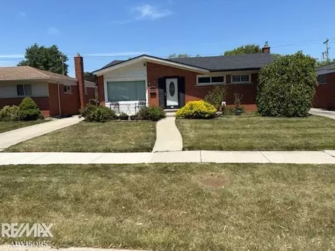 21707 Timberidge, Saint Clair Shores, MI 48082