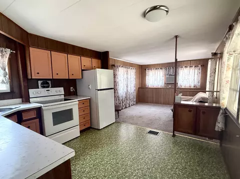 Kitchen - 3259 Beaver, Gladwin, MI 48624 photo 6 of 6
