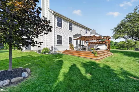 Exterior - 7504 Wicklow N, Davison, MI 48423 photo 5 of 13