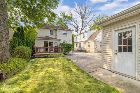 Exterior - 1396 Vernier, Grosse Pointe Woods, MI 48236 photo 10 of 12