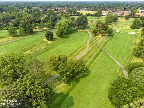 View/Area - 1396 Vernier, Grosse Pointe Woods, MI 48236 photo 6 of 9