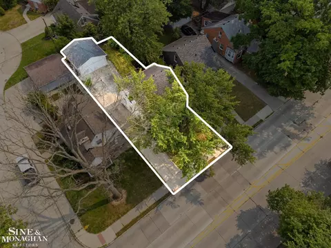 View/Area - 1396 Vernier, Grosse Pointe Woods, MI 48236 photo 9 of 9