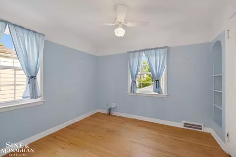 Bedroom - 1396 Vernier, Grosse Pointe Woods, MI 48236 photo 4 of 7