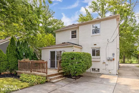 Exterior - 1396 Vernier, Grosse Pointe Woods, MI 48236 photo 6 of 12