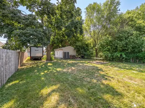 Exterior - 711 Harrison, Monroe, MI 48161 photo 5 of 7