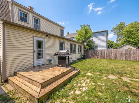 Exterior - 711 Harrison, Monroe, MI 48161 photo 4 of 7
