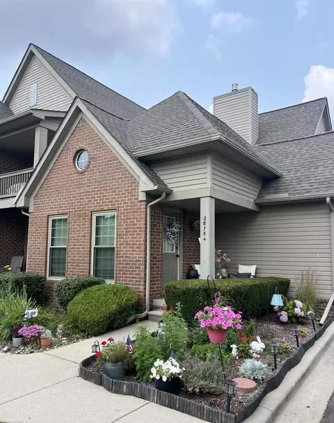 28754 Yarmouth, Chesterfield, MI 48047