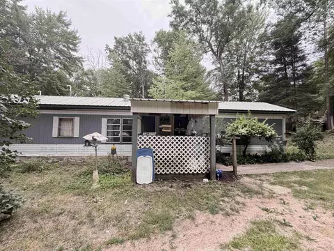 Exterior - 4070 N Valley Vw, Harrison, MI 48625 photo 2 of 7