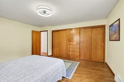 Bedroom - 14460 Collier, Hemlock, MI 48626 photo 4 of 6