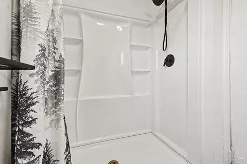 Bath - 14460 Collier, Hemlock, MI 48626 photo 3 of 3