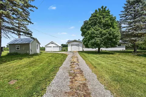 Exterior - 14460 Collier, Hemlock, MI 48626 photo 3 of 9
