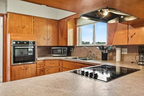 Kitchen - 14460 Collier, Hemlock, MI 48626 photo 1 of 4