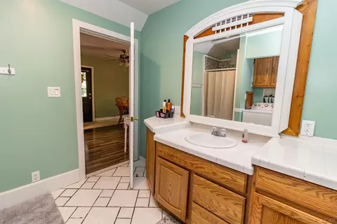 Bath - 1193 Seneca, Adrian, MI 49221 photo 1 of 3