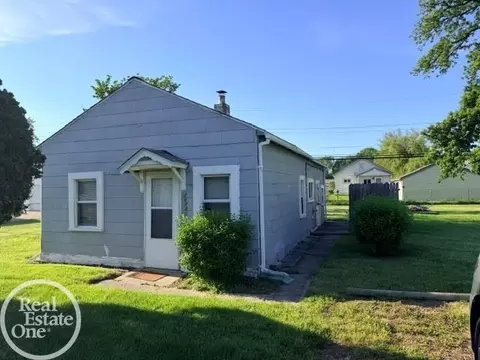 20735 Webster, Clinton Township, MI 48035