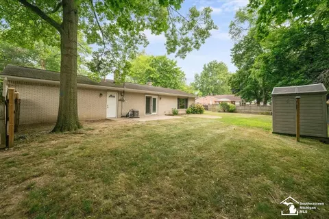 Exterior - 7498 Apache, Temperance, MI 48182 photo 9 of 9
