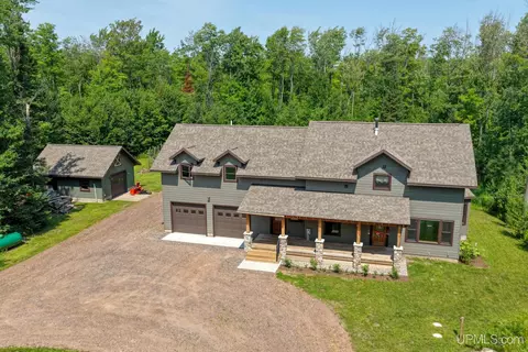222 Jh, Skandia, MI 49885
