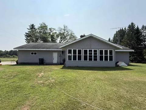 4815 Southside, Manistique, MI 49854