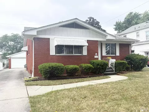Exterior - 712 Wolverine, Monroe, MI 48161 photo 2 of 6