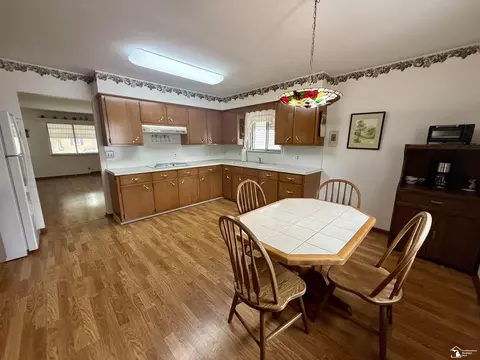 Kitchen - 712 Wolverine, Monroe, MI 48161 photo 3 of 6