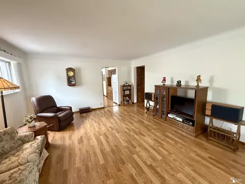 Living - 712 Wolverine, Monroe, MI 48161 photo 1 of 3