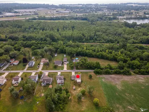 View/Area - 1643 Spaulding, Monroe, MI 48162 photo 7 of 10