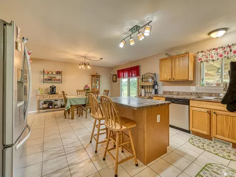 Kitchen - 1643 Spaulding, Monroe, MI 48162 photo 3 of 3