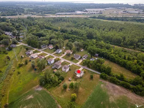 View/Area - 1643 Spaulding, Monroe, MI 48162 photo 8 of 10
