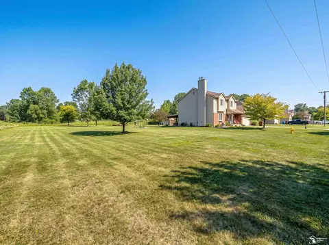 Exterior - 1643 Spaulding, Monroe, MI 48162 photo 7 of 10