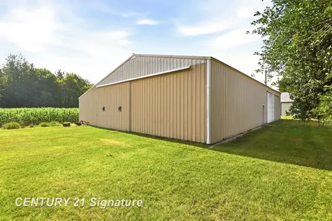 Exterior - 22335 Ederer, Merrill, MI 48637 photo 7 of 23