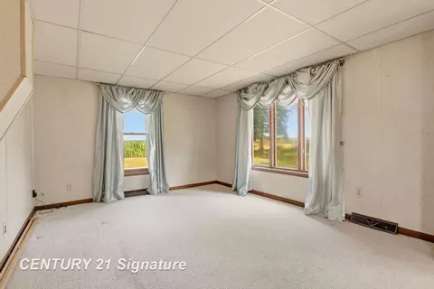 Living - 22335 Ederer, Merrill, MI 48637 photo 2 of 6