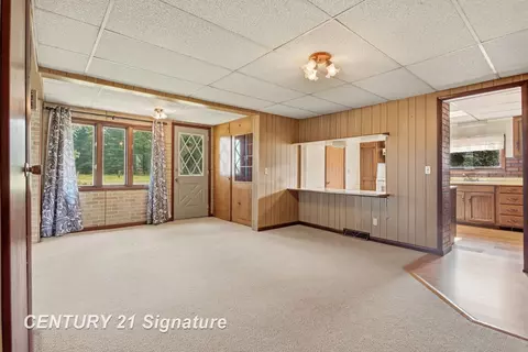 Living - 22335 Ederer, Merrill, MI 48637 photo 6 of 6