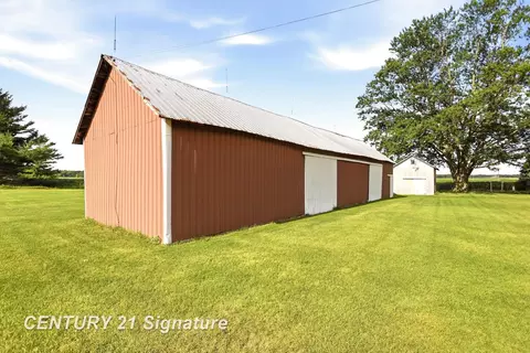Exterior - 22335 Ederer, Merrill, MI 48637 photo 10 of 23