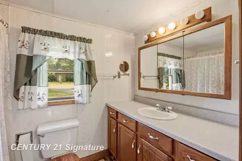 Bath - 22335 Ederer, Merrill, MI 48637 photo 1 of 1