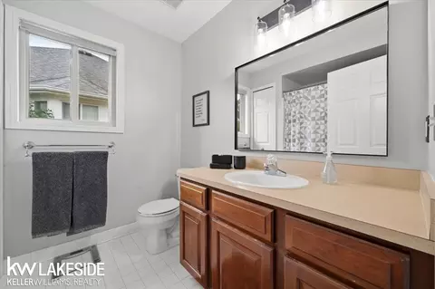 Bath - 49110 Lehr, Macomb, MI 48044 photo 4 of 5