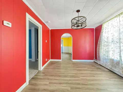 Living - 308 S 8th, Escanaba, MI 49829 photo 2 of 3