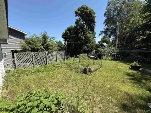 Exterior - 311 Chestnut, Munising, MI 49862 photo 6 of 6