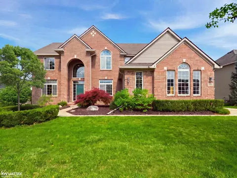 25346 Stanley, South Lyon, MI 48178